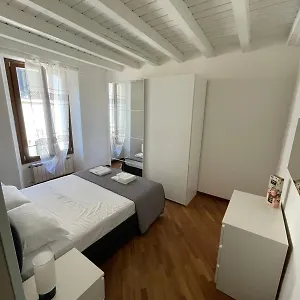 Casa Marsos Appartamento Brescia